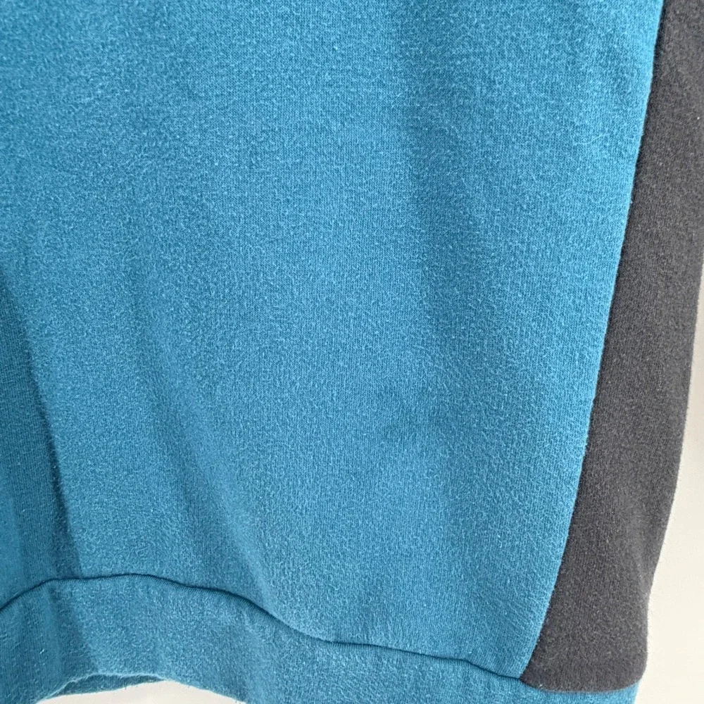 Adidas Essentials 3-Stripes Crewneck Sweatshirt Size XL Teal Blue‎ Pullover Mens